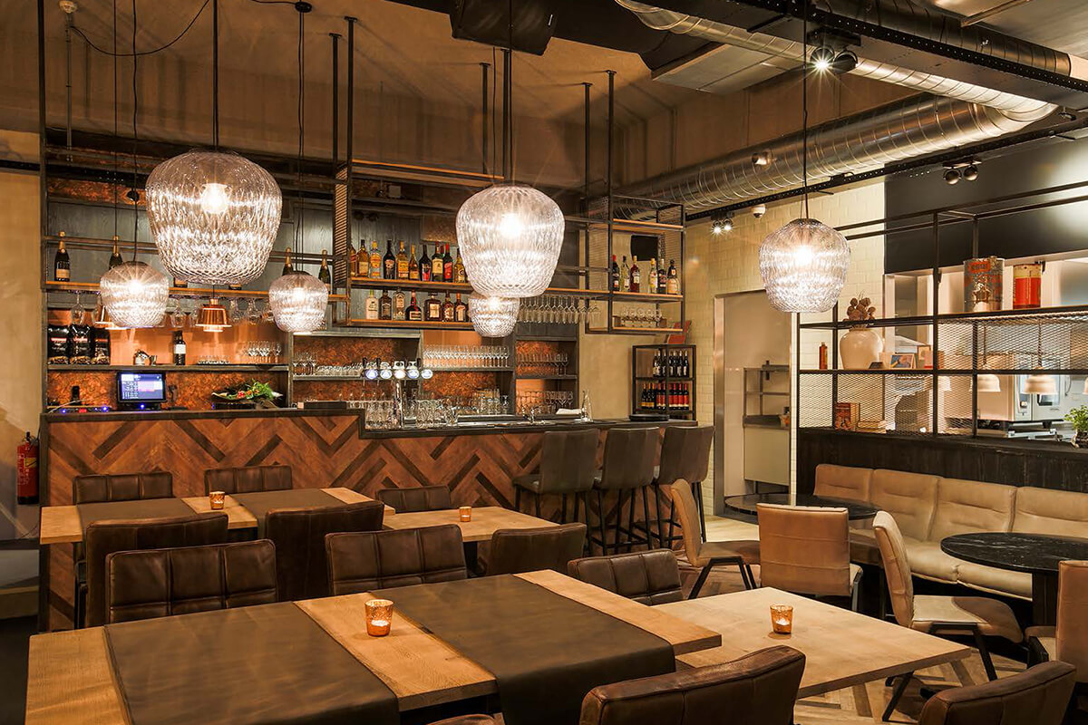 Interieur-bar-op-maat-restaurant